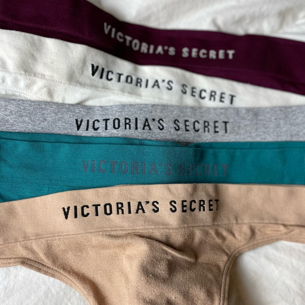 5 pair of thongs